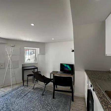 Cozy Tiny House * Lisboa